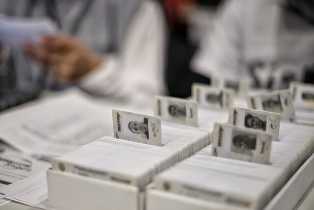 Investigan más de 100 cédulas de ciudadanía por suplantación de identidad A un año de las elecciones presidenciales del 2026, la Registraduría anunció la investigación de más de 100 cédulas por una presunta suplantación de entidad.