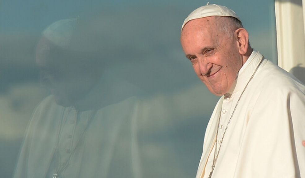 El emotivo homenaje de la AFA al papa Francisco La narración, cargada de frases que mezclan la fe con el fútbol, recuerda que el papa era hincha ferviente del club San Lorenzo y que “ahora tenemos allá arriba al papa del Bajo Flores”.