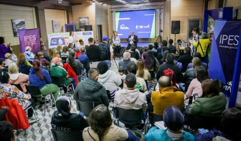 Estímulos de vivienda para vendedores: apoyo del Distrito y Fondo Nacional ​La Alcaldía de Bogotá, a través de la Secretaría Distrital del Hábitat, ofrece diversos programas de subsidios de vivienda dirigidos a diferentes sectores de la población, incluyendo a los vendedores informales.