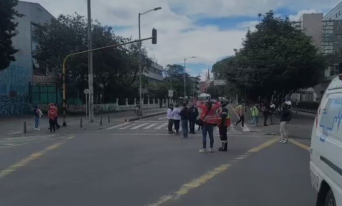 Caos por manifestaciones de universitarios en Bogotá Por cuenta de las manifestaciones, se reportaron problemas de movilidad en varios sectores de Bogotá. Suba, una de las localidades afectadas.