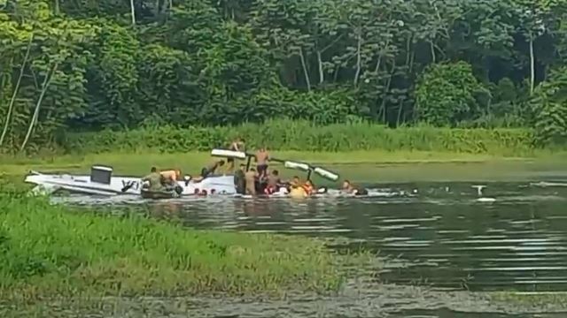 Helicóptero de la Armada se accidentó en Bolívar 2 Helicoptero-de-la-Armada-se-accidento-en-Bolivar