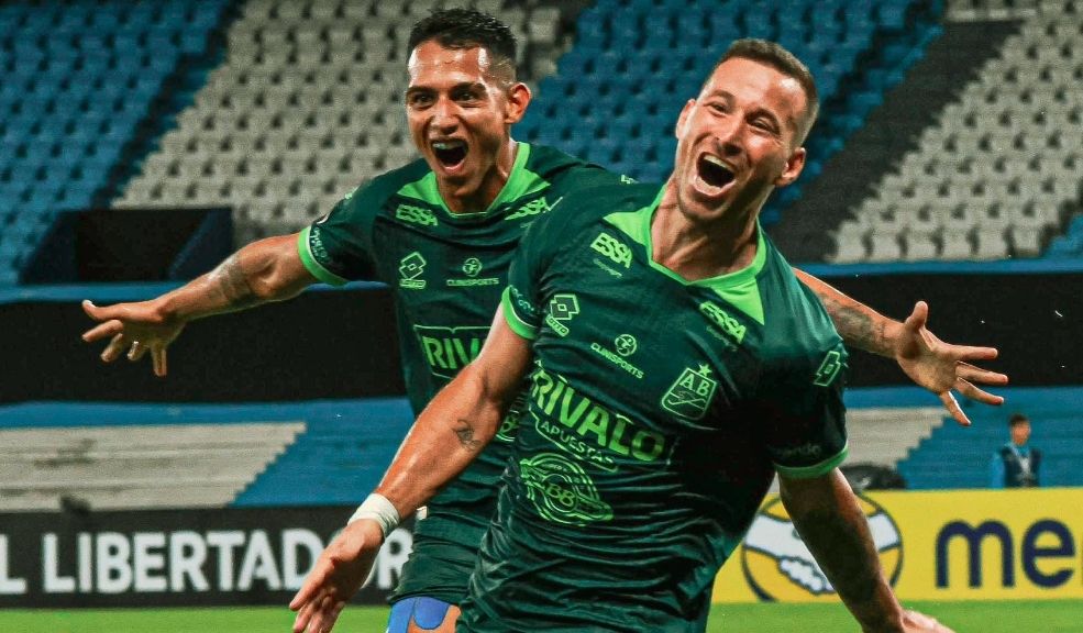 Histórico triunfo del Bucaramanga en Argentina sigue dando de qué hablar: memes y reacciones Los dirigidos por Leonel Álvarez consiguieron una victoria clave ante la 'Acade' por la segunda fecha de la Libertadores. Así reaccionaron los medios y los aficionados.