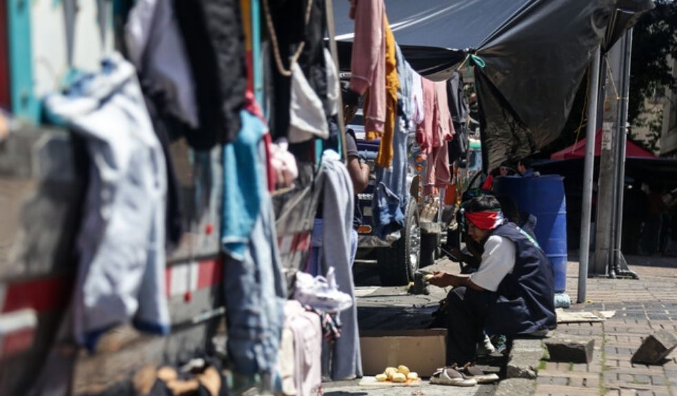 Indígenas asentados en Bogotá regresan a sus territorios luego de acuerdos Luego de varios días de protestas, en los que llegó a haber incluso enfrentamientos con la fuerza pública, el grupo de indígenas asentados en la Plaza de Bolívar anunció el regreso a sus territorios.
