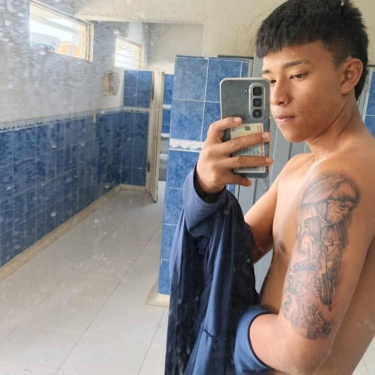 Joven de 18 años fue encontrado muerto en el río Magdalena 1 Joven de 18 años fue encontrado muerto en el río Magdalena Jhon Lozano, de 18 años, fue encontrado sin vida tras desaparecer en el río Magdalena mientras nadaba con amigos durante el Viernes Santo en Girardot.
