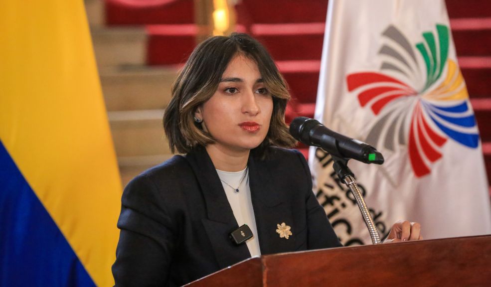 Le abrieron una investigación a Laura Sarabia por lavado de activos Aseguraron que es necesario investigar a fondo los movimientos financieros de Sarabia desde sus días como directora del DAPRE y jefa del gabinete presidencial.