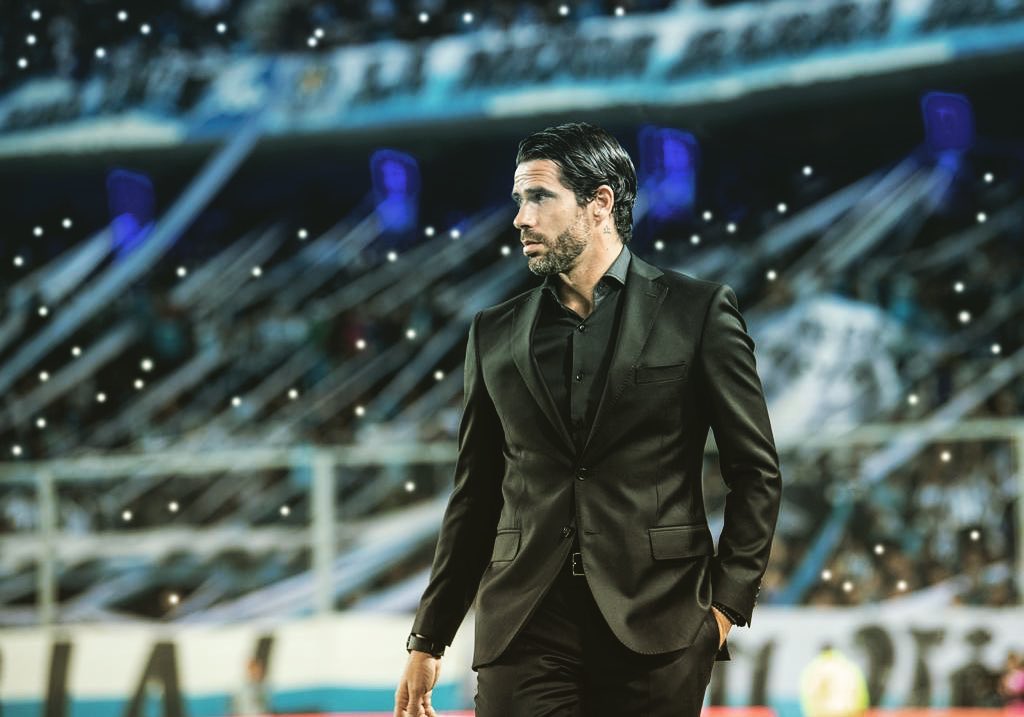 Los técnicos que suenan para reemplazar a Fernando Gago en Boca Juniors Boca Juniors anunció la salida del entrenador Fernando Gago, tras la derrota en el clásico con River Plate. Ya suenan sus posibles reemplazos: uno es de renombre.