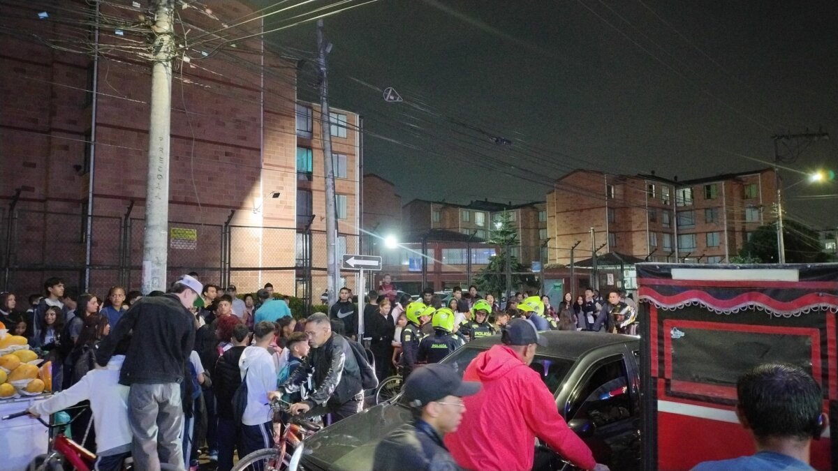 Menor de 15 años fue apuñalado frente a un colegio en Bosa 2 Menor de 15 años fue apuñalado frente a un colegio en Bosa