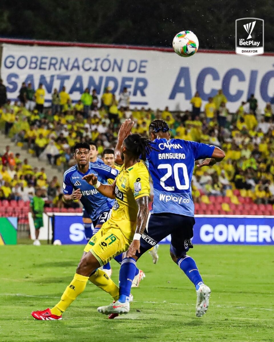 Millonarios hizo moñona: victoria, liderato y clasificación a los cuadrangulares 3 Con 14 de 27 puntos posibles, Millonarios es actualmente el mejor visitante en lo que va del Apertura