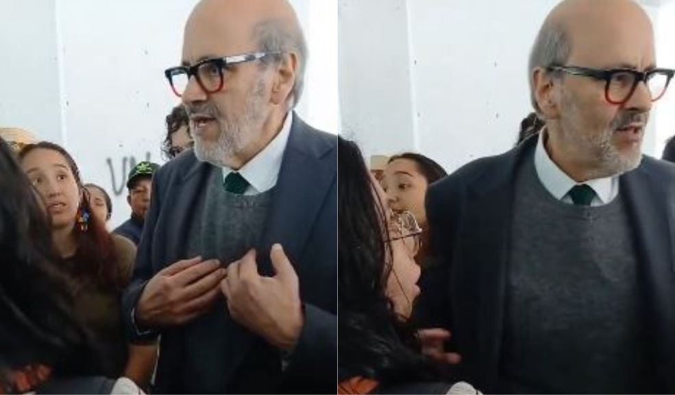 Minga no le permite la entrada al rector de la Universidad Nacional 8 Minga no le permite la entrada al rector de la Universidad Nacional El rector de la Universidad, Leopoldo Múnera, intentó negociar su ingreso a su propia oficina.