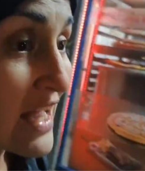 Mujer con presunta esquizofrenia enciende alarma en redes sociales 1 Mujer con presunta esquizofrenia enciende alarma en redes sociales