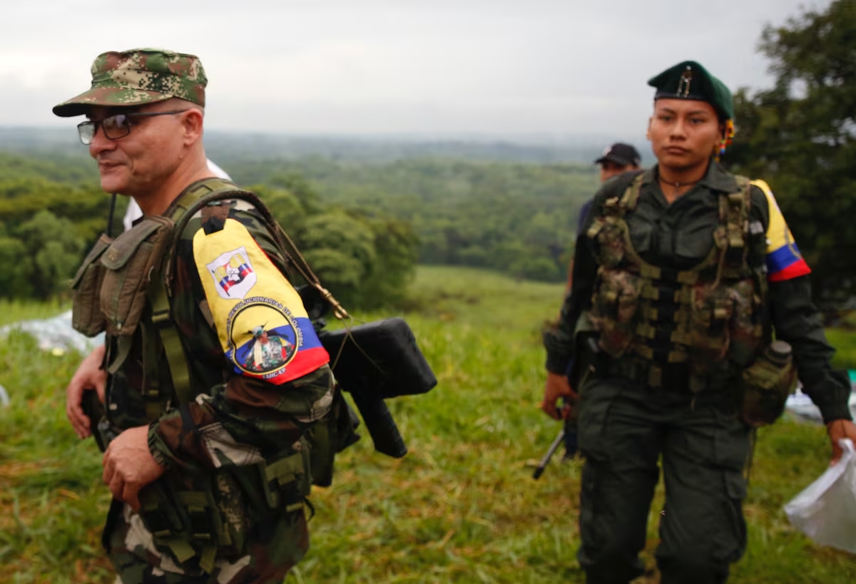 Defensoría del Pueblo alerta crisis humanitaria: 533 niños reclutados en 2024 2 Defensoría del Pueblo alerta crisis humanitaria: 533 niños reclutados en 2024 El dato más estremecedor es que el año pasado fueron 522 menores víctimas, aumentando el 289 % frente a 2023, cuando fueron 184 menores reclutados.