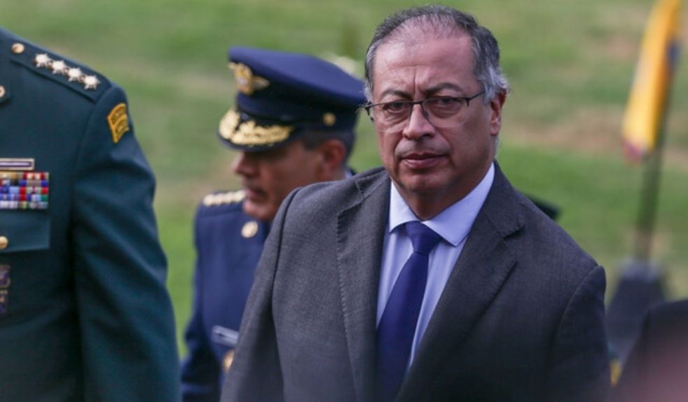 Piden que le exijan exámenes médicos a Petro por la nueva carta de Leyva Varios congresistas anunciaron acciones para exigirle exámenes médicos al presidente Petro tras las declaraciones de Leyva.