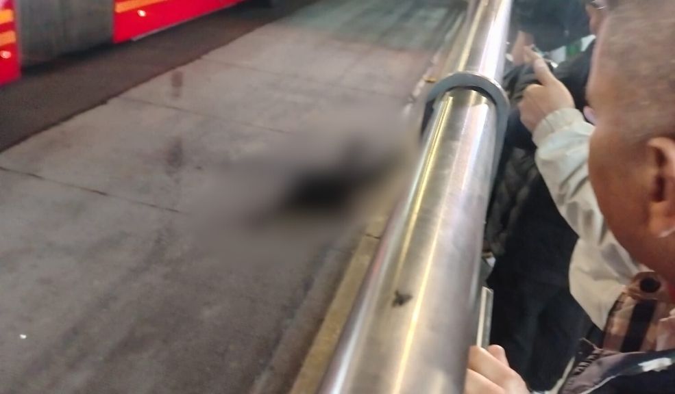 Presunto ladrón falleció arrollado por un Transmilenio 1 Presunto ladrón falleció arrollado por un Transmilenio