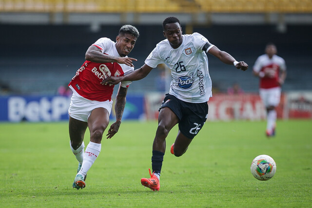 Santa Fe empata sin goles y complica su clasificación 2 Santa Fe suma 24 puntos en el Apertura.