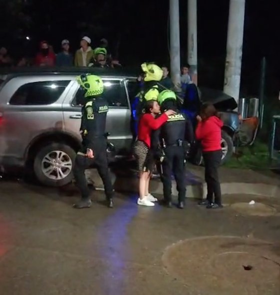 Noche de terror en Divino Niño por ataque sicarial 1 Noche de terror en Divino Niño por ataque sicarial De acuerdo con algunos testigos, eran alrededor de las 9:30 de la noche cuando el sonido de varias detonaciones interrumpió la tranquilidad de las calles.