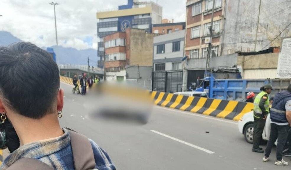 Motociclista perdió la vida en fatal accidente en Barrios Unidos 1 Motociclista perdió la vida en fatal accidente en Barrios Unidos El hecho se presentó sobre la Calle 68 con Avenida NQS, sentido occidente - oriente, según informan los testigos, en el accidente se vieron involucrados un motociclista y un bus de servicio público.