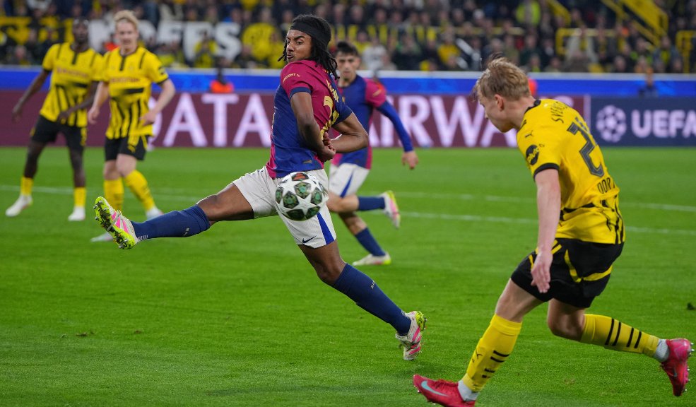 Agónica clasificación del Barcelona a semifinales de Champions 3 Agónica clasificación del Barcelona a semifinales de Champions FC Barcelona se clasificó este martes a semifinales de la Liga de Campeones a pesar la derrota sufrida en Alemania ante el Borussia Dortmund (3-1), insuficiente para dar la vuelta al 4-0 cosechado en la ida por el conjunto culé.