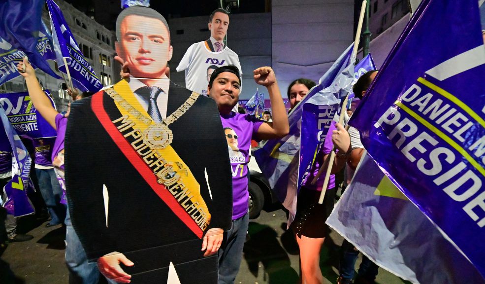 Claves del cómodo triunfo electoral de Noboa en Ecuador El presidente Daniel Noboa fue reelegido con un holgado e inesperado resultado en Ecuador aupado por su fórmula de mano dura contra el narco, el frescor de su juventud y un hastío hacia las fuerzas de izquierda.