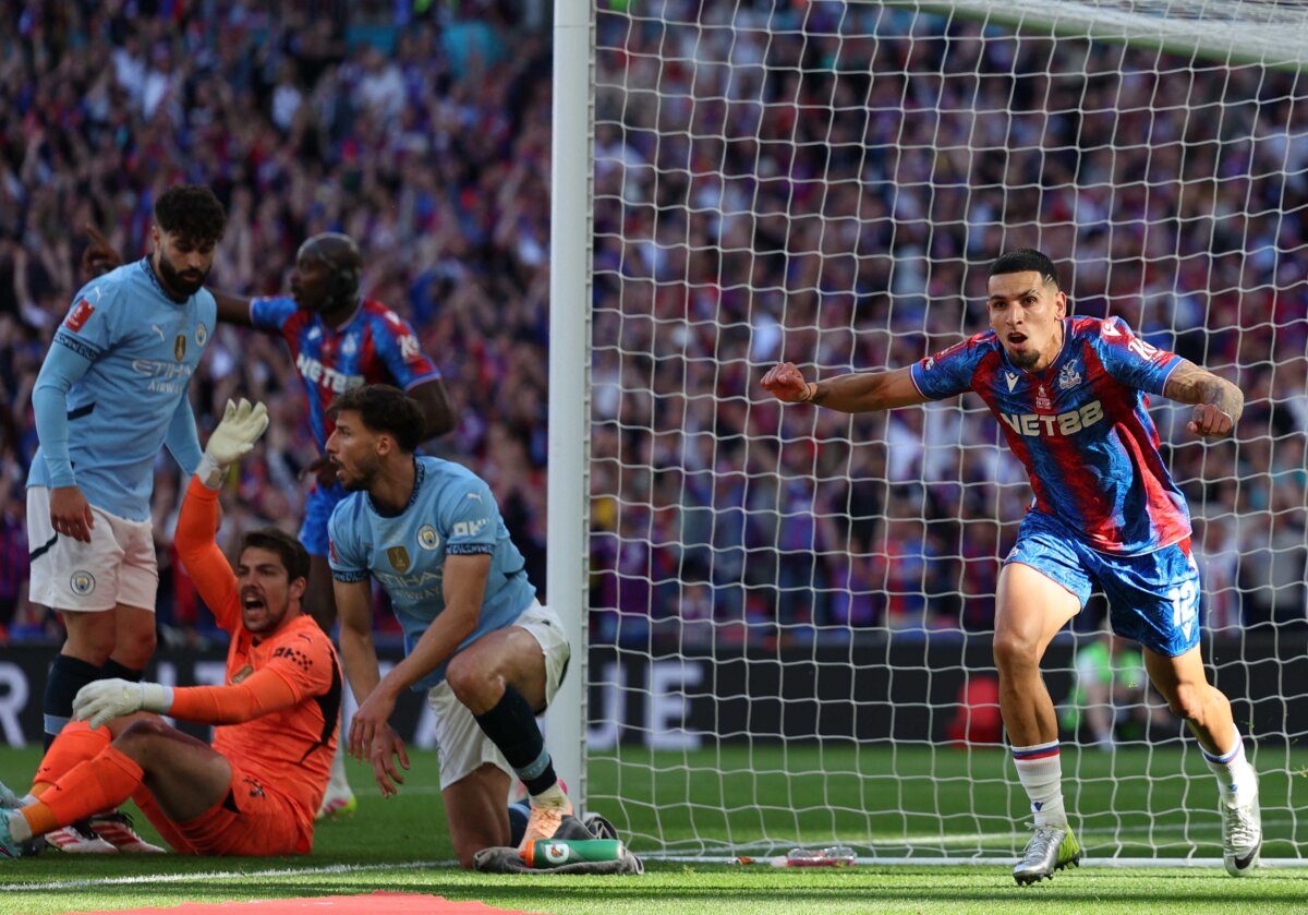 Daniel Muñoz suma un total de 60 partidos con el Crystal Palace