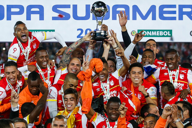 La Copa Sudamericana fue uno de los ocho títulos que ganó Yulián Anchico con Santa Fe. 