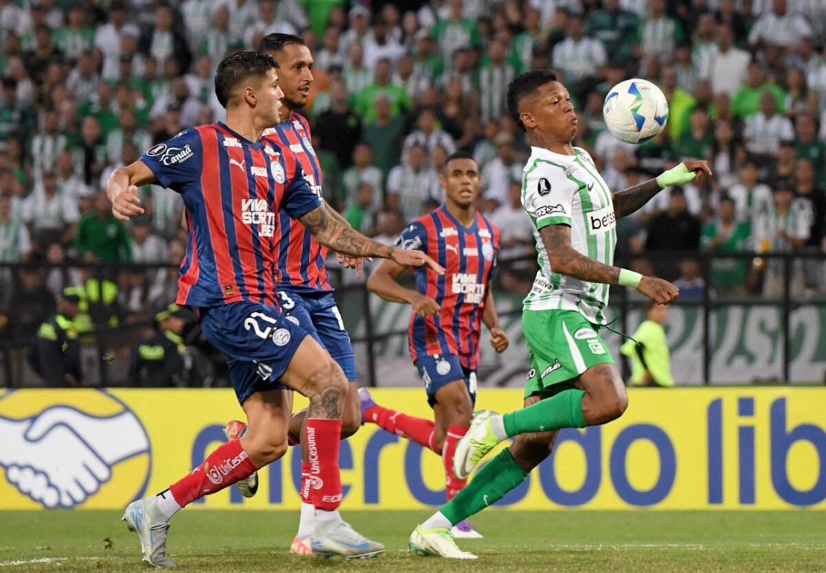 Nacional hizo respetar su casa, venció a Bahía y se acerca a los octavos de final de la Libertadores 2 Nacional suma 3 de 3 victorias posibles en la presente edición de Copa Libertadores.