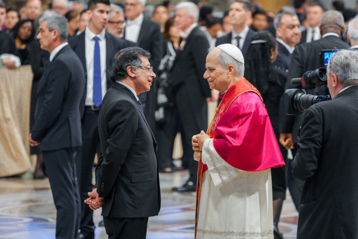 Presidente Petro conversó con el papa León XIV en el inicio de su pontificado 3 Presidente Petro conversó con el papa León XIV en el inicio de su pontificado Según lo confirmó la Cancillería de Colombia, este lunes 19 de mayo, presidente Petro y León XIV sostendrán una audiencia privada en la Ciudad del Vaticano.
