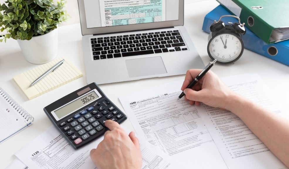 Agentes retenedores deben declarar y pagar ReteICA antes del 23 de mayo 2 Agentes retenedores deben declarar y pagar ReteICA antes del 23 de mayo La Secretaría Distrital de Hacienda de Bogotá recordó que el próximo jueves 23 de mayo de 2025 vence el plazo para que los agentes retenedores del impuesto de Industria y Comercio (ICA) presenten la declaración y realicen el pago del ReteICA correspondiente al segundo bimestre del año, es decir, a los meses de marzo y abril.