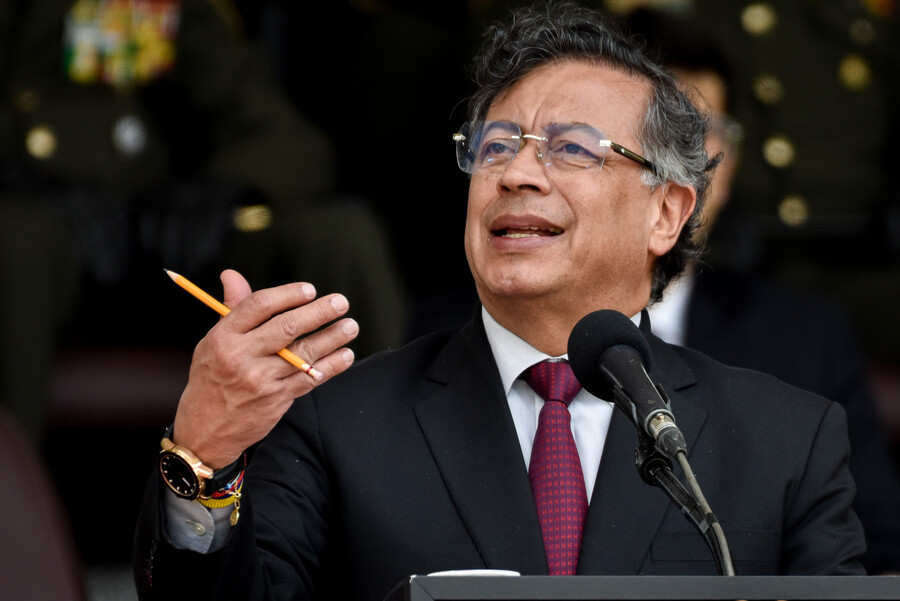 Al Gobierno no le convence la reforma laboral e insiste en la consulta 