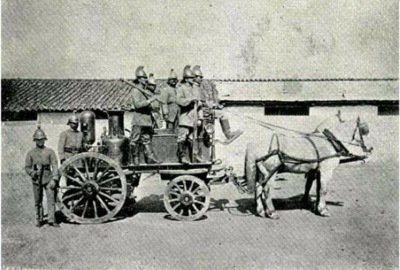 Bomberos de Bogotá cumple 130 años: algunos datos de su admirable historia 2 Bomberos de Bogotá cumple 130 años: algunos datos de su admirable historia El Cuerpo Oficial de Bomberos cumple hoy 130 años. Le contamos su historia.