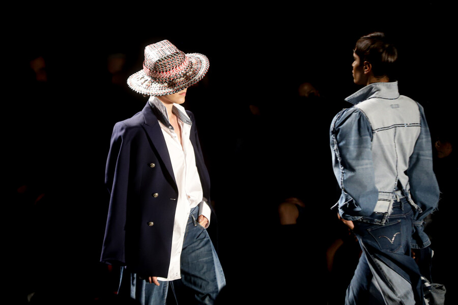 Bogotá Fashion Week 2025: La moda como motor de turismo y negocios 2 Bogotá Fashion Week 2025: La moda como motor de turismo y negocios Este encuentro reúne a diseñadores y marcas nacionales e internacionales en un espacio que va más allá de las pasarelas, promoviendo el turismo y generando oportunidades de negocio.
