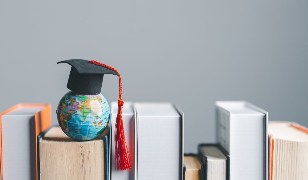 Bogotá ofrece becas y cursos gratuitos en universidades extranjeras 2 Bogotá ofrece becas y cursos gratuitos en universidades extranjeras La oferta incluye becas completas y descuentos significativos en universidades de países como Turquía, Italia, México y España.