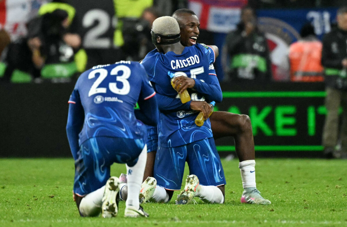 Chelsea remonta y se consagra campeón de la Conference League ante el Real Betis 4 Chelsea remonta y se consagra campeón de la Conference League ante el Real Betis El Chelsea se impuso 4-1 sobre el Real Betis en el Estadio Municipal de Breslavia, en Polonia, y logró el título en la Conference League. Es el primer club en consagrarse en las cinco competiciones del Viejo Continente.