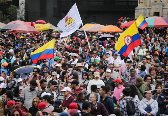 Paro Nacional: Estos son los puntos de concentración en Bogotá 2 Paro Nacional: Estos son los puntos de concentración en Bogotá La Secretaría de Movilidad recomienda planear los desplazamientos con anticipación y estar atento a las actualizaciones oficiales.