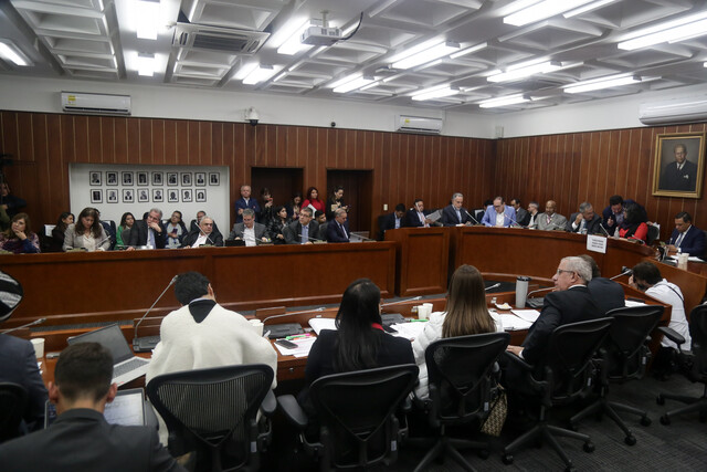 Gobierno aceptó error y vuelve a radicar la consulta popular en el Senado 1 Gobierno aceptó error y vuelve a radicar la consulta popular en el Senado