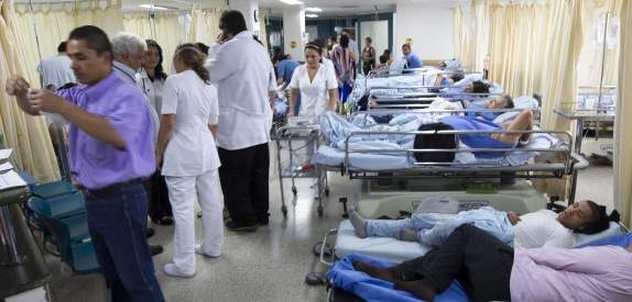 Declaran alerta amarilla en la red hospitalaria de Bogotá por congestión en urgencias 1 Declaran alerta amarilla en la red hospitalaria de Bogotá por congestión en urgencias