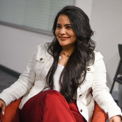 Natalia Irene Molina fue nombrada como nueva directora del DNP Natalia Molina llega a la dirección del Departamento Nacional de Planeación luego de la salida de Alexander López el pasado 12 de febrero.
