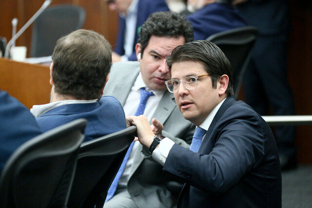 Comisión Cuarta del Senado ya votó 55 de 75 artículos de la Reforma Laboral Tras el hundimiento de la ponencia del Gobierno, se acogió la mayoritaria de la cual se aprobó ya el 80% del articulado. Hicieron receso para organizar la discusión. Temas álgidos aún no se discuten.