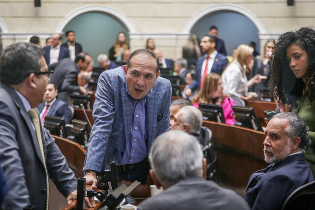 Los escenarios de la consulta popular si es o no aprobada en el Senado Le contamos qué pasará con la consulta popular si el Senado la aprueba o no.