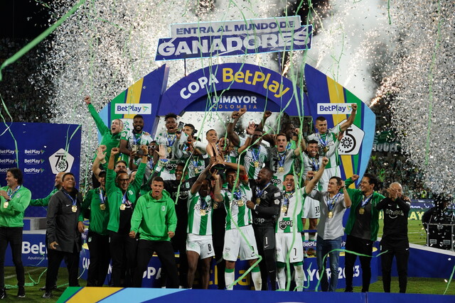 Le explicamos el nuevo formato de la Copa BetPlay que se jugará este 2025 La Copa BetPlay tendrá tres fases en las que se enfrentarán equipos de Primera y Segunda División. Además, el campeón obtendrá un cupo a la Copa Sudamericana.