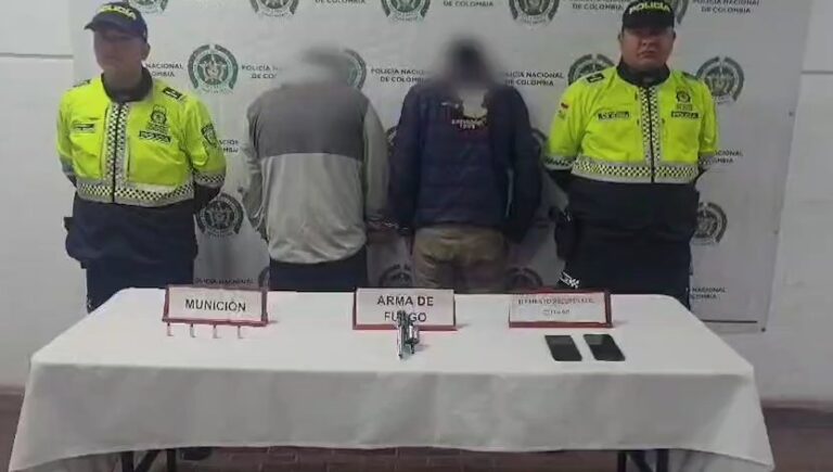 Capturan a dos hombres y aprehenden a menor por robo de camioneta en Ciudad Bolívar