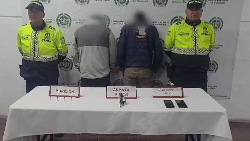 Capturan a dos hombres y aprehenden a menor por robo de camioneta en Ciudad Bolívar