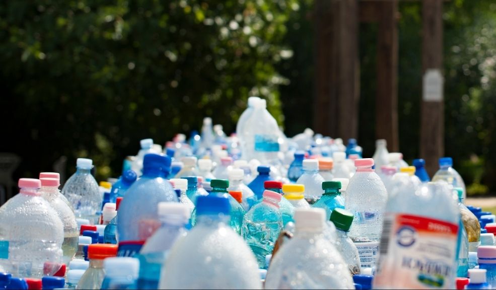 ¡Gracias, recicladores! Acoplásticos alza la voz por su trabajo 2 ¡Gracias, recicladores! Acoplásticos alza la voz por su trabajo “El reciclaje en Colombia no sería posible sin el compromiso diario de los recicladores de oficio, quienes merecen un mayor reconocimiento y mejores condiciones”, afirmó Daniel Mitchell, presidente de Acoplásticos.