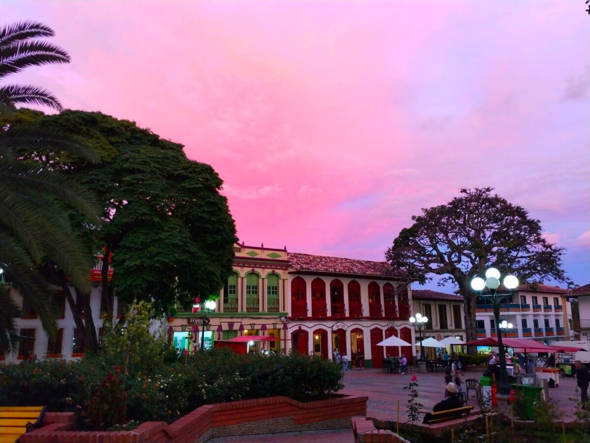 Colombia elige representantes para "Best Tourism Villages 2025" 3 Colombia elige representantes para "Best Tourism Villages 2025" Esta estrategia internacional destaca a los destinos rurales más comprometidos con la sostenibilidad, el patrimonio y el desarrollo comunitario.