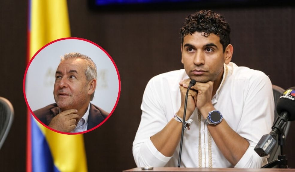 Indagan al congresista David Racero y al director del Sena por reparto de cargos 4 Indagan al congresista David Racero y al director del Sena por reparto de cargos El senador David Racero, al parecer, acordó con el director del SENA reservar cargos en la entidad para su equipo y el del Pacto Histórico.