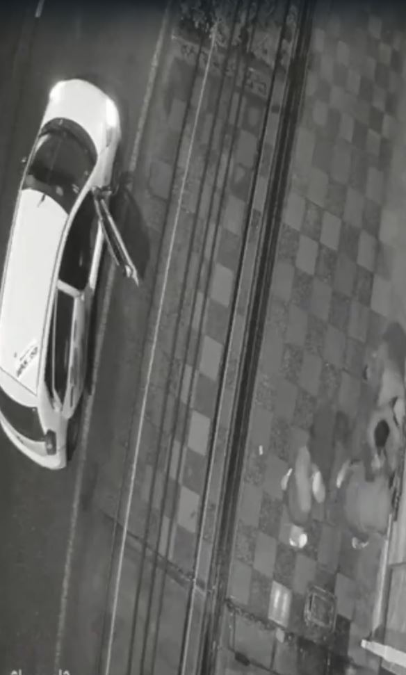 EN VIDEO: en taxi, 4 sujetos armados roban personas en Villa Mayor 1 EN VIDEO: en taxi, 4 sujetos armados roban personas en Villa Mayor