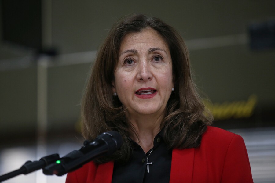 El estremecedor relato de Ingrid Betancourt sobre 'Martín Sombra' Ingrid Betancourt habló con Q’HUBO y compartió un recuerdo estremecedor del hombre que, a pesar de su fama de dureza, una vez mostró un lado inesperado.