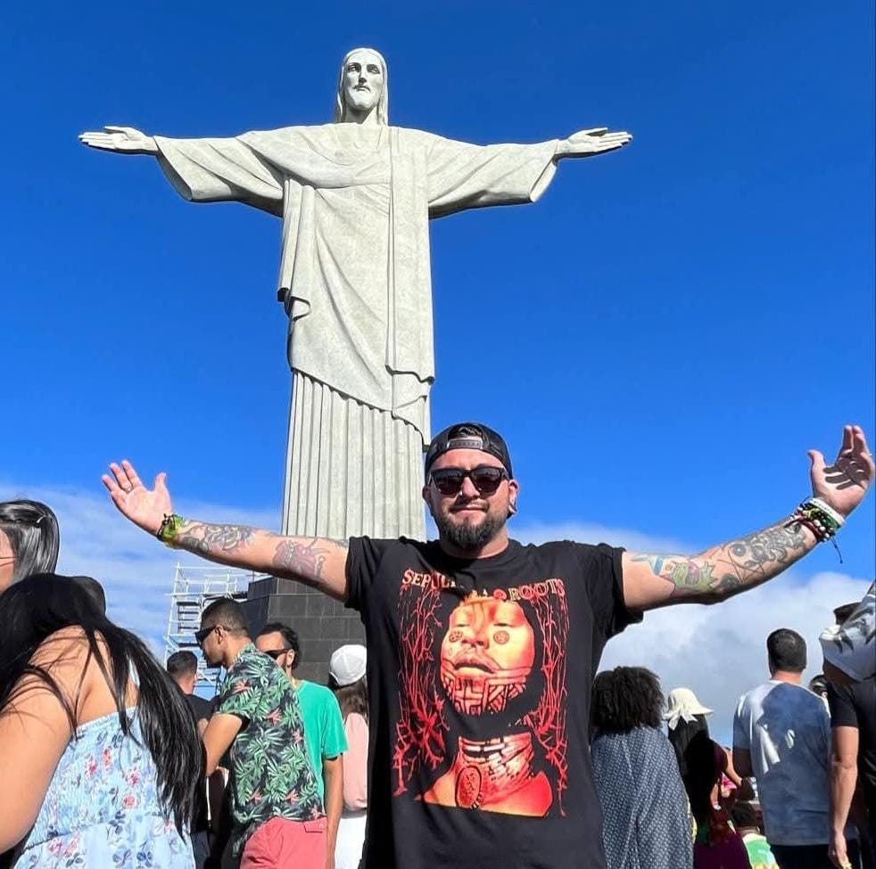 En Engativá le arrebataron la vida de Michael Quiroga en una ciclorruta 3 En Engativá le arrebataron la vida de Michael Quiroga en una ciclorruta Al parecer, Michael se movilizaba en bicicleta por la calle 26 con carrera 96 cuando fue atacado para robarlo.