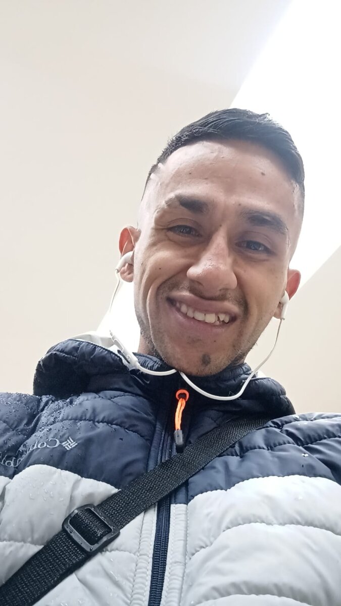 Familia pide ayuda para encontrar a joven desaparecido hace más de un mes 2 Familia pide ayuda para encontrar a joven desaparecido hace más de un mes La familia de un joven de 27 años, Kevin Andrés Díaz, vive con la incertidumbre tras su desaparición. Su familia clama por ayuda para encontrarlo.
