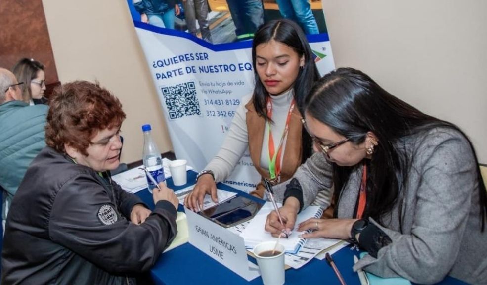 Feria de empleo en Engativá ofrece más de 200 vacantes para bogotanos 2 Feria de empleo en Engativá ofrece más de 200 vacantes para bogotanos Esta jornada está dirigida a personas interesadas en acceder a oportunidades laborales formales, sin importar su nivel de experiencia.