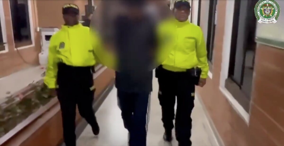 Fue capturado alias 'Chuky', segundo presunto implicado en el crimen de Sara Millerey González El capturado es J. Echavarría Zapata, el cual fue detenido en el sector de Playa Rica, la misma zona donde ocurrió el crimen de Sara el pasado 4 de abril.